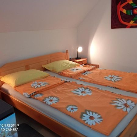 Studio Teo Pomorie Apartment Exterior foto